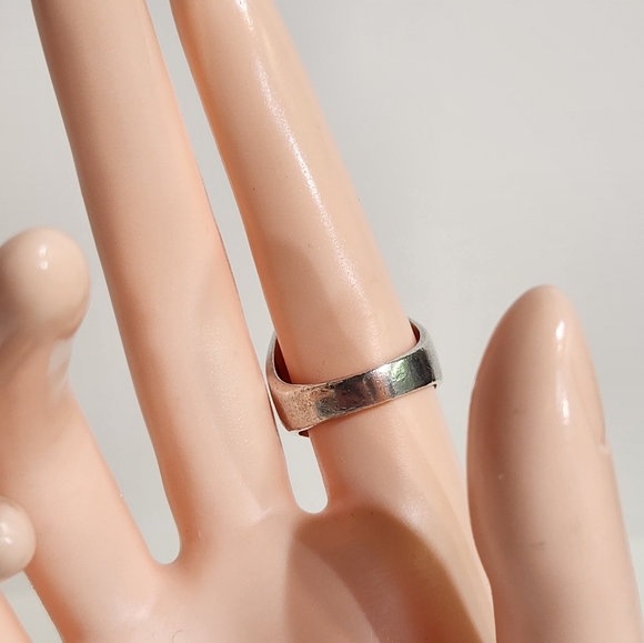 Genuine Vintage Sterling Silver "Twisted Abstract Wave" Solid Ring (Size 7.75) - Picture 6 of 12